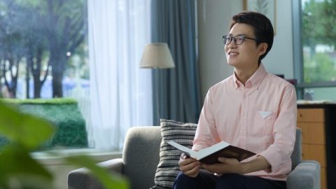 ဘုရားသခင်ရှေ့မှောက် ကျွန်တော် ချီဆောင်ခံလိုက်ရပြီ