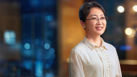 ငွေကြေး၊ ကျော်ကြားမှုနှင့် အကျိုးအမြတ် နောက်လိုက်ခဲ့သည့် ခါးသီးသောနှစ်များအား နှုတ်ဆက်ခြင်း
